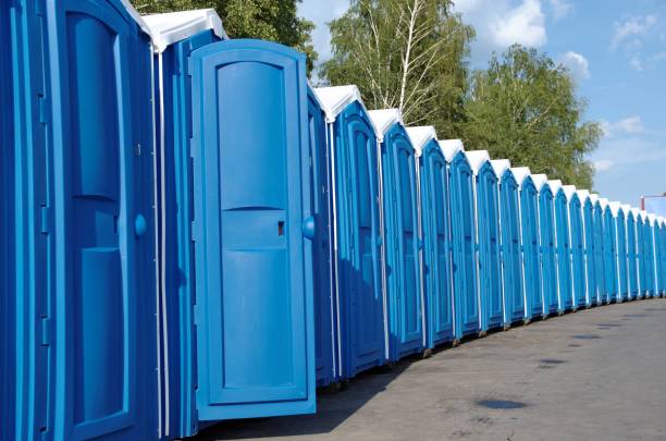 Best Construction site porta potty rental  in Akron, IA